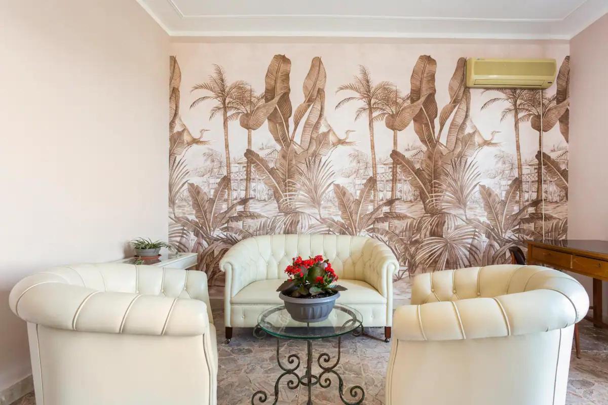 Top Floor Apartment Near Historic Fortino Catania Bagian luar foto