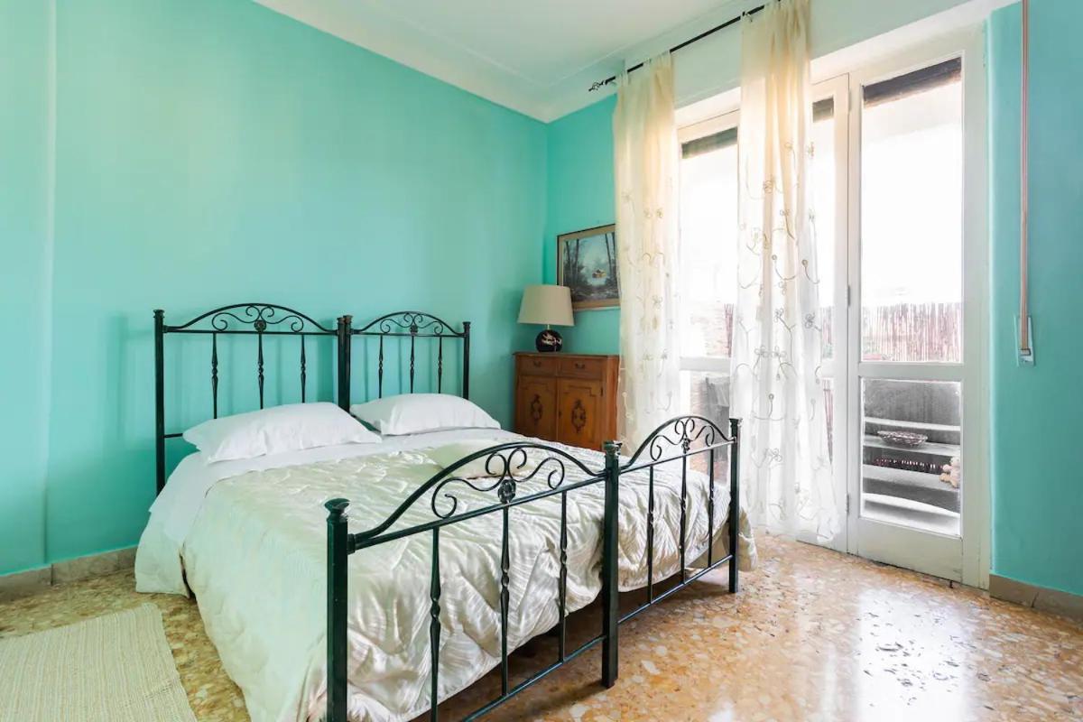 Top Floor Apartment Near Historic Fortino Catania Bagian luar foto